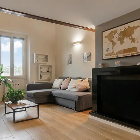 Lungarno68 Apartment *